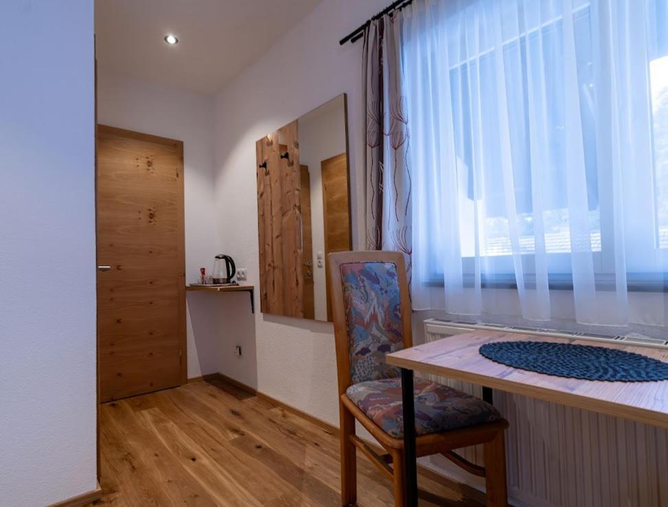 Haus Gisela Ξενοδοχείο Oetz Εξωτερικό φωτογραφία